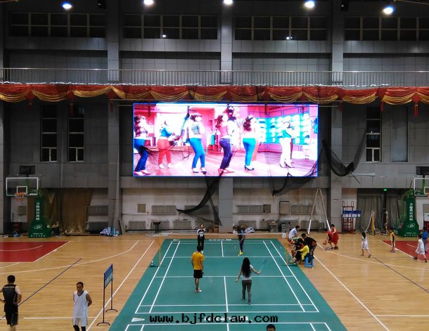 长(cháng)春中(zhōng)醫藥大(dà)學(xué)體(tǐ)育館(guǎn)LED顯示屏