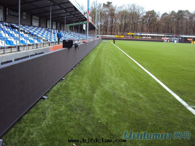 荷蘭足球场(chǎng)项目P20&nbsp;1635平米(mǐ)