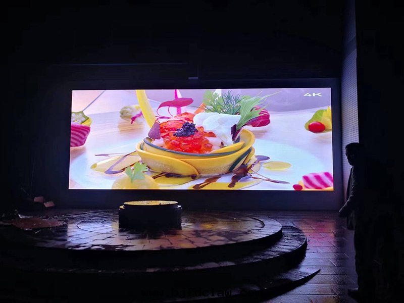 九(jiǔ)龍坡區(qū)職教中(zhōng)心(xīn)安(ān)裝(zhuāng)全(quán)彩led顯示屏